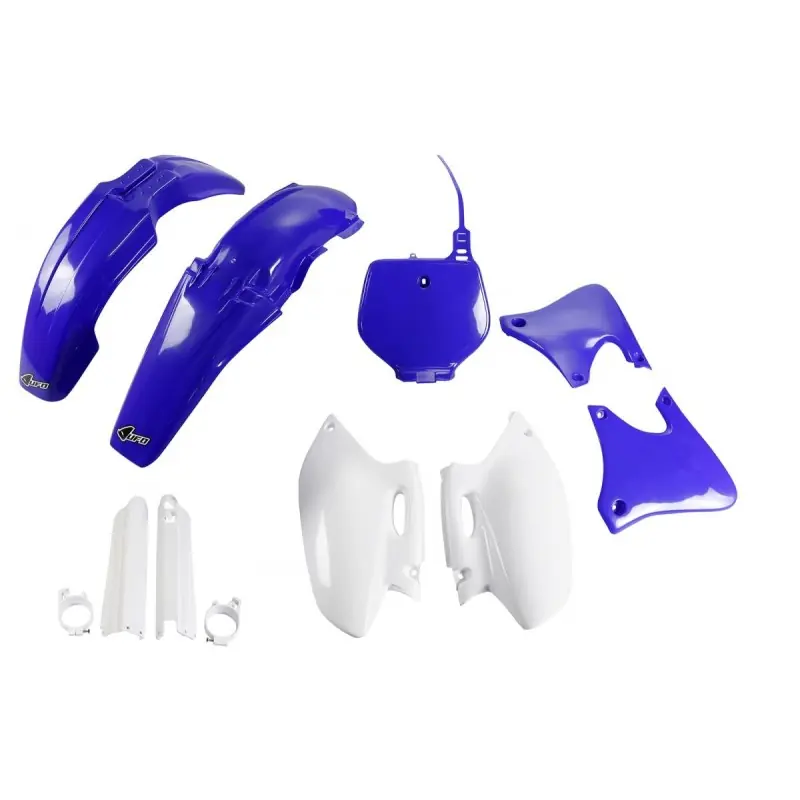 Kup teraz UFO KOMPLET PLASTIKÓW (FULL KIT) Z OSŁONAMI TELESKOPÓW (AMORTYZATORÓW) YAMAHA YZF 400 ‘98- ‘99 KOLOR OEM ‘99 (NIEBIESKI/BIAŁY)