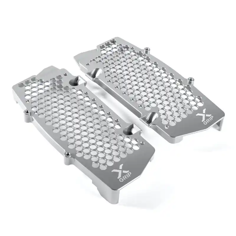 Tylko do końca tygodnia X-GRIP PROMOCJA OSŁONY CHŁODNICY (KOMPLET) KTM EXC,EXC-F ‘20-‘23, SX/SX-F ‘19-‘22, , HUSQVARNA TE/FE `20-‘23, KTM SX/SX-F, HUSQVARNA TC/ FC `20-‘23, GASGAS EC/EC-F, MC/MC-F ‘21-‘23 KOLOR SREBRNY (PATRZ OPIS TOWARU)